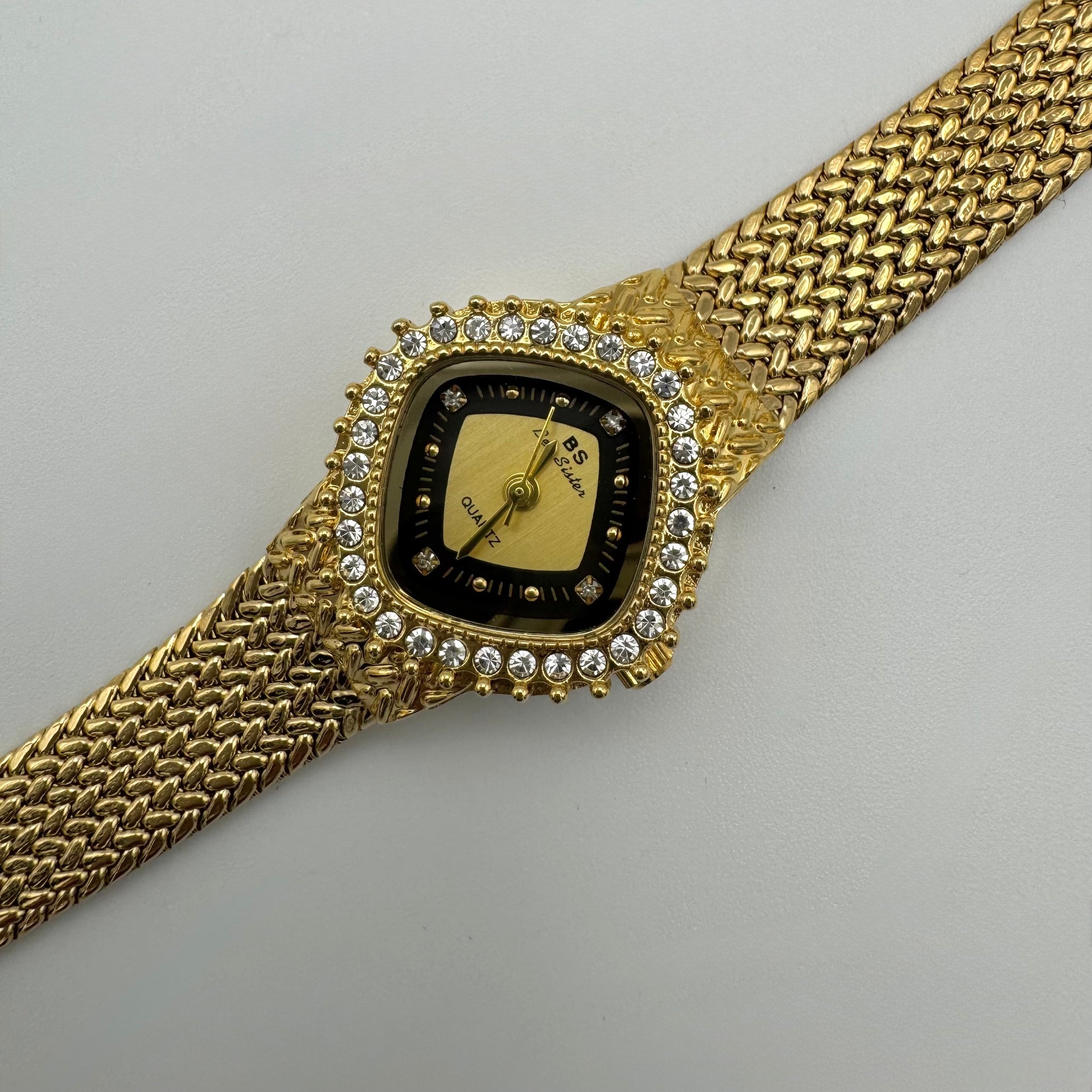 Gold mesh bracelet with a square clasp - golden and black dial with zircon frame - Vintage styled watch - Gift jewlery