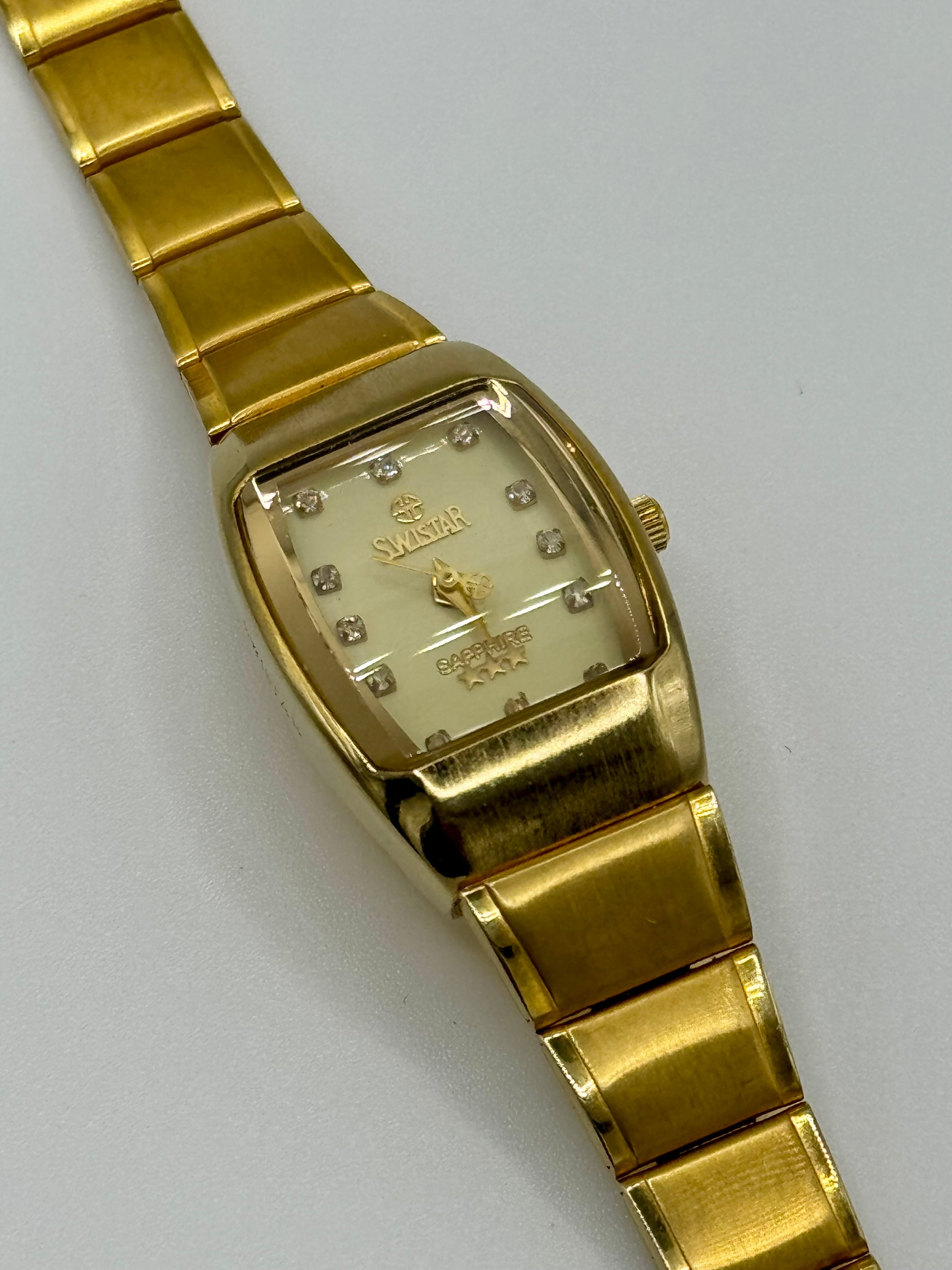 Rare swisstar gold watch - saphire crystals - rare watch - vintage watch