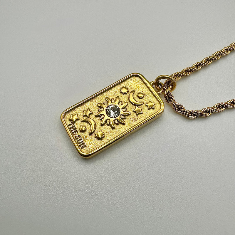 Sun card - charm necklace - Gold plated - twisted chain - elegant - celestial necklace - stars and space - tarot - horoscope - energy